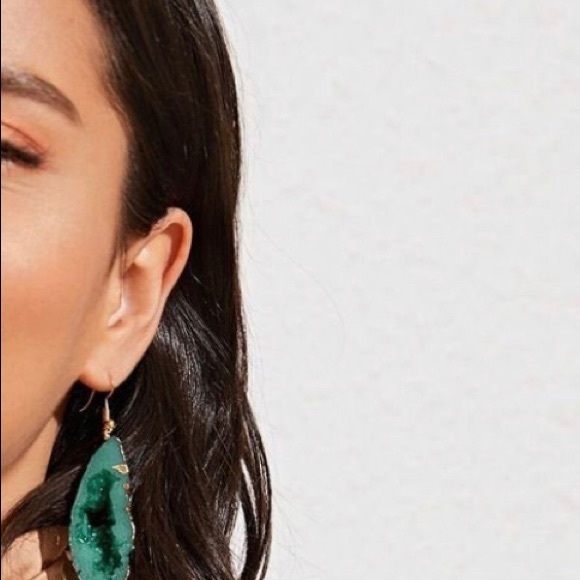 RawCrystal earrings - Picture 2 of 5